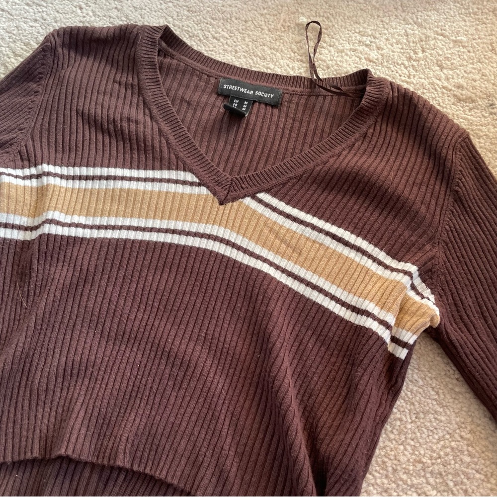 brown long sleeve shirt